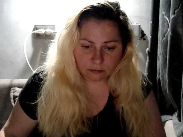 Live sex webcam photo for candycream74 #291380834