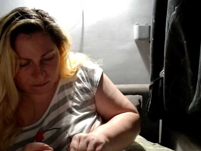 Live sex webcam photo for candycream74 #291442708