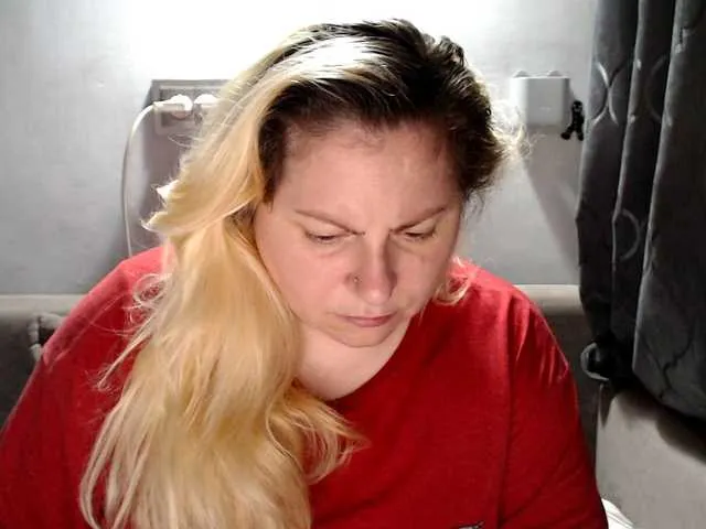 Live sex webcam photo for candycream74 #291467660