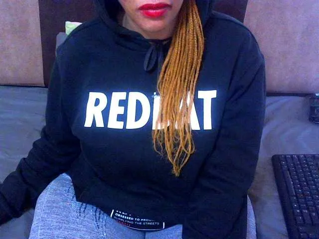 Live sex webcam photo for candydelite12 #273186755