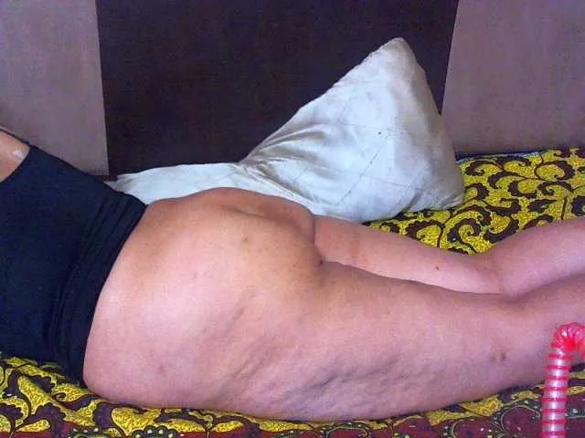 Live sex webcam photo for candydelite12 #273263613