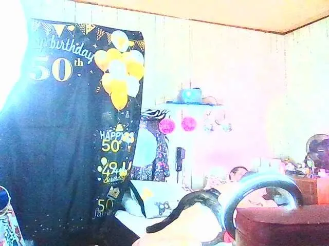 Live sex webcam photo for candyluv #291188182