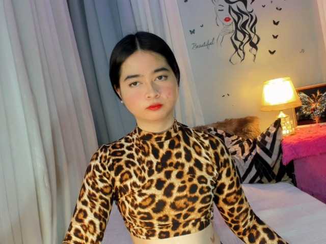 Live sex webcam photo for candymuse #290174809