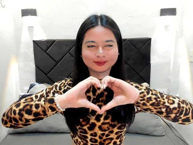 Live sex webcam photo for candymuse #291375469