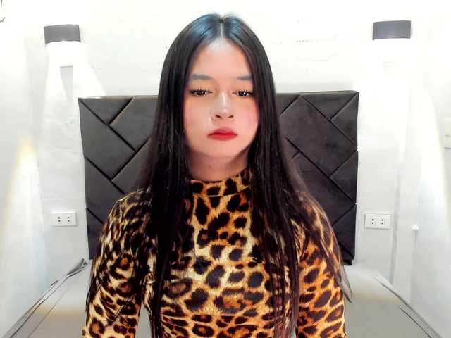 Live sex webcam photo for candymuse #292225854