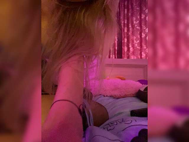 Live sex webcam photo for candyshop #277900433