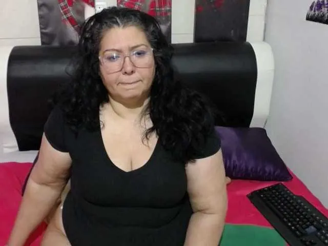 Live sex webcam photo for candystorm01 #272234015