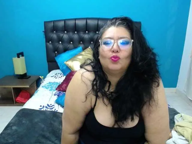 Live sex webcam photo for candystorm01 #272274349