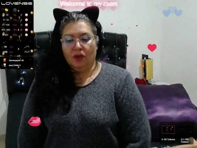 Live sex webcam photo for candystorm01 #273630484