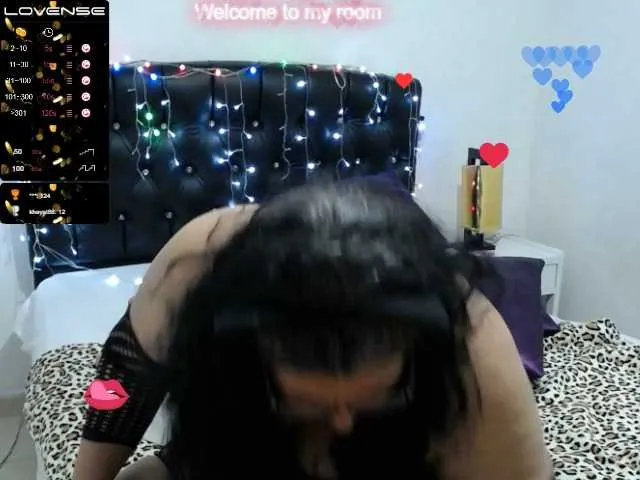 Live sex webcam photo for candystorm01 #273641371