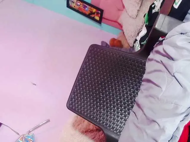 Live sex webcam photo for candyt666 #290889735