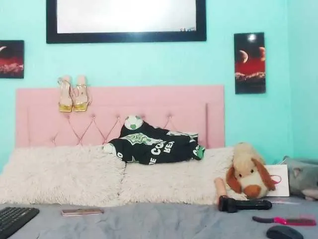 Live sex webcam photo for candyt666 #291034080