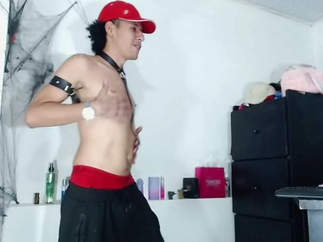 Live sex webcam photo for candyt666 #292144276