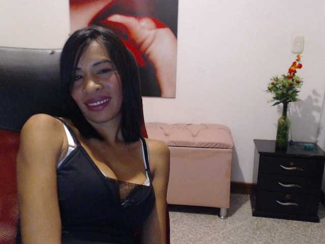 Live sex webcam photo for canela-rose #272652634