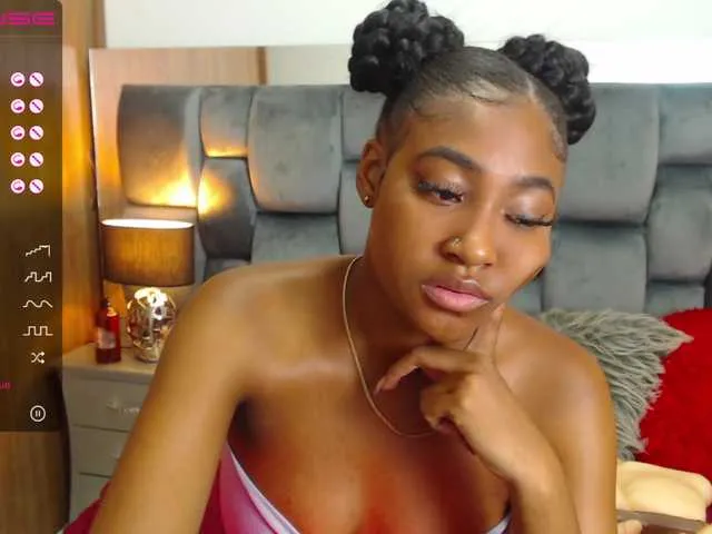 Live sex webcam photo for canelajackson #272139905