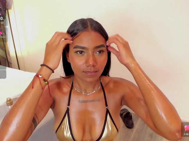 Live sex webcam photo for caramelmonroe #277843619