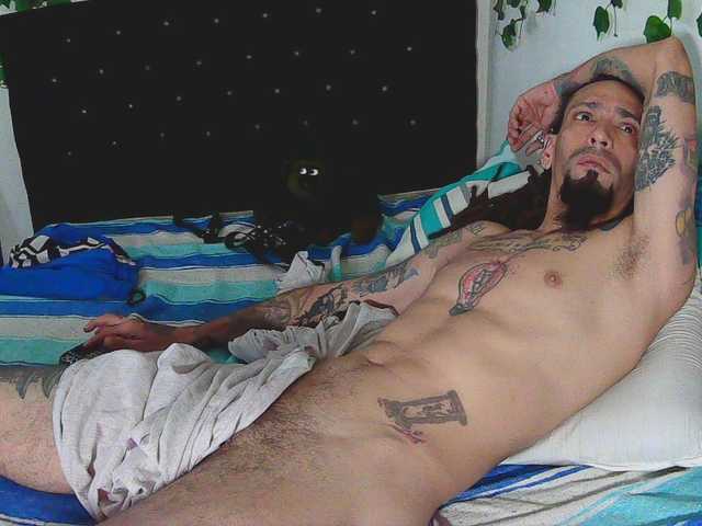 Live sex webcam photo for caribbeanlov4 #292023244