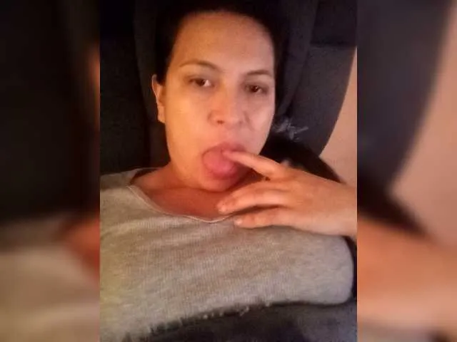 Live sex webcam photo for carla-jones #292314153