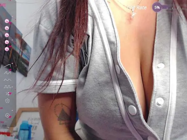 Live sex webcam photo for carlabeer #277638920