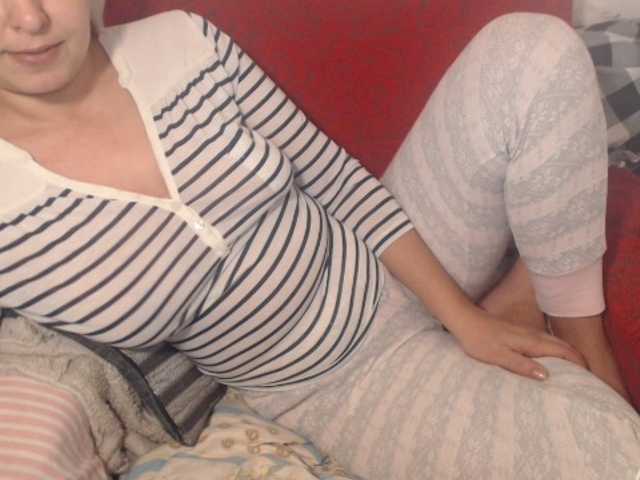 Live sex webcam photo for carlastar00 #272291915