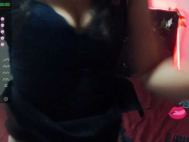 Live sex webcam photo for carlinasouss #272117537