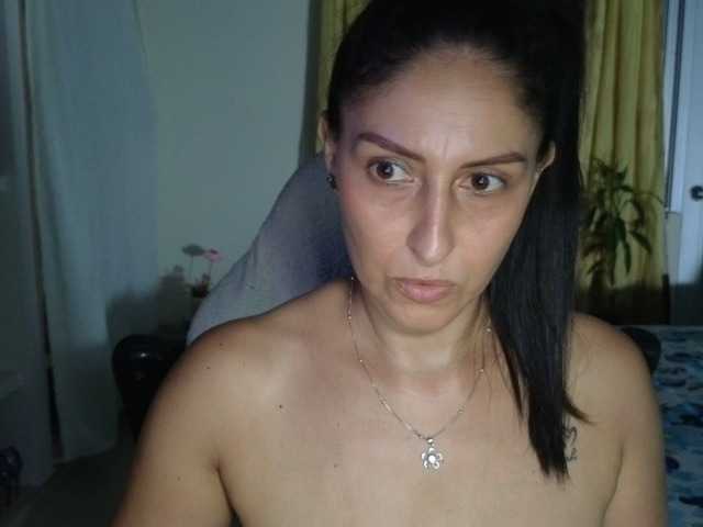 Live sex webcam photo for caro-mature #277572843