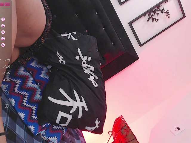 Live sex webcam photo for caro2022 #276031738