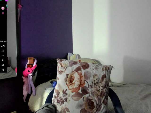 Live sex webcam photo for caroldiaz #290232517