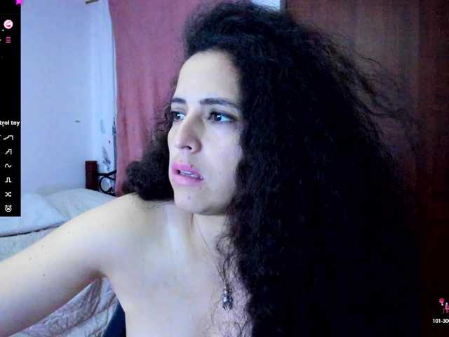 Live sex webcam photo for caroldiaz #290245725