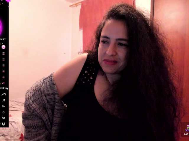 Live sex webcam photo for caroldiaz #290369442