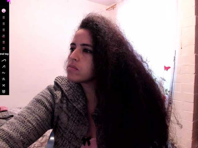 Live sex webcam photo for caroldiaz #290382449