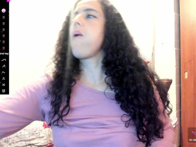 Live sex webcam photo for caroldiaz #290411522