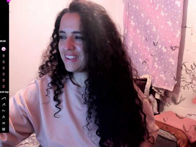 Live sex webcam photo for caroldiaz #290443093