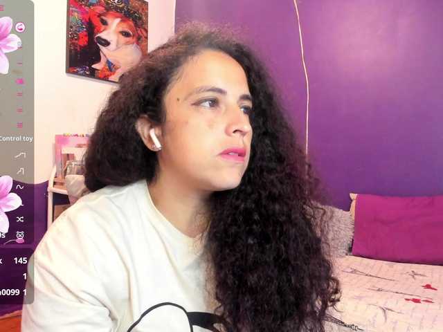 Live sex webcam photo for caroldiaz #290516750