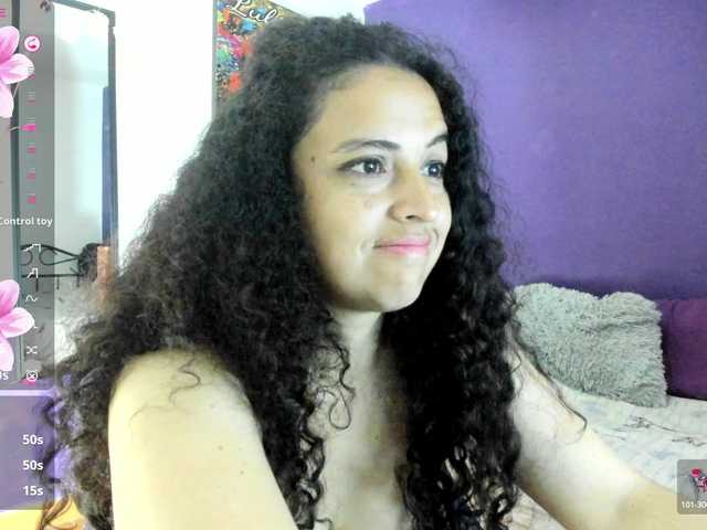 Live sex webcam photo for caroldiaz #290564506