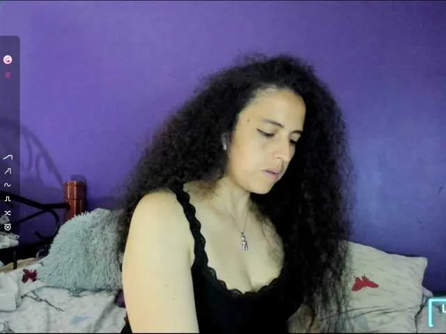 Live sex webcam photo for caroldiaz #290747104