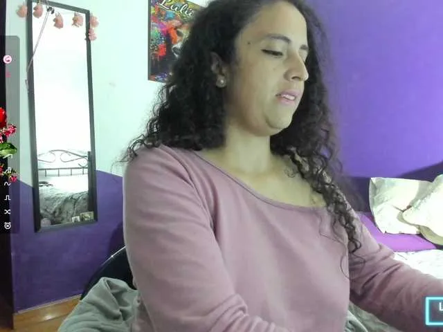 Live sex webcam photo for caroldiaz #290843422