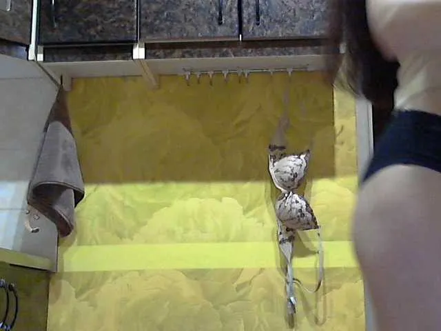 Live sex webcam photo for caroliiine #272318993