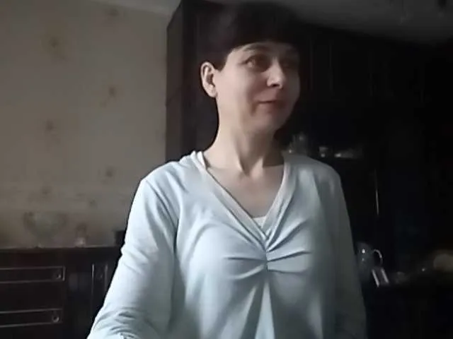 Live sex webcam photo for caroliiine #272742698