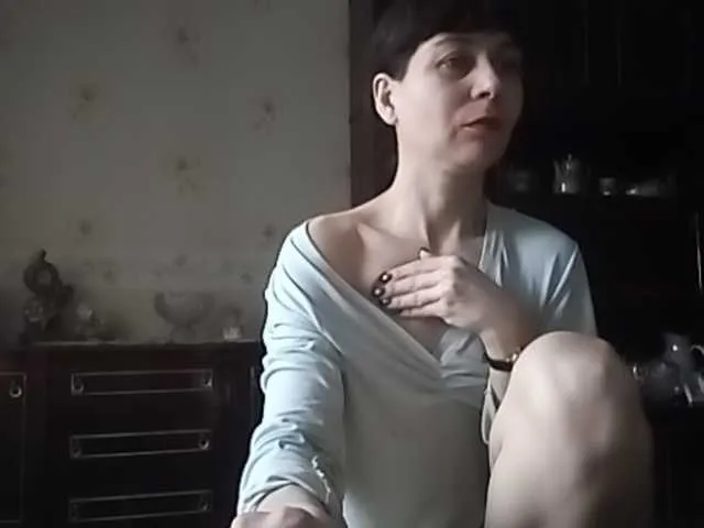 Live sex webcam photo for caroliiine #272929728