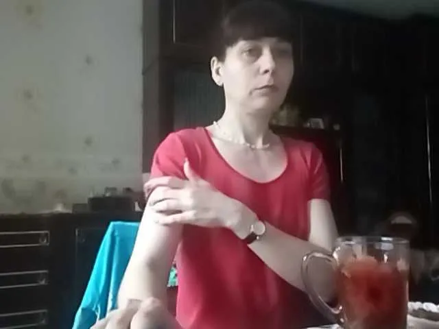 Live sex webcam photo for caroliiine #273580445