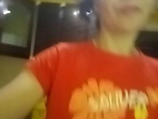 Live sex webcam photo for caroliiine #273711011