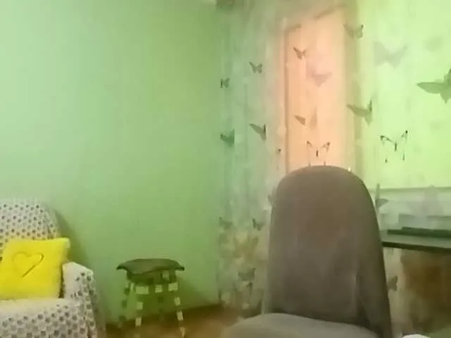 Live sex webcam photo for caroliiine #273727237