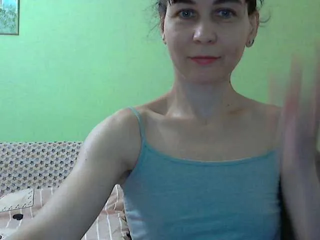 Live sex webcam photo for caroliiine #273940278