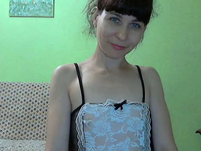 Live sex webcam photo for caroliiine #274045435