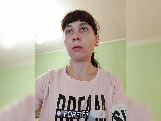 Live sex webcam photo for caroliiine #274308782