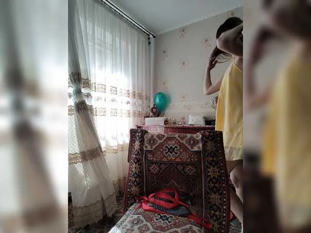 Live sex webcam photo for caroliiine #291345204