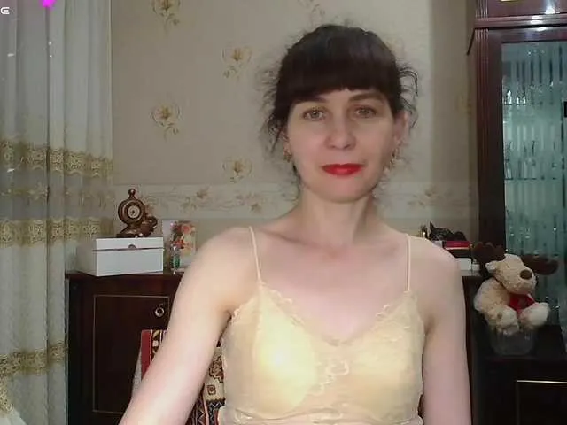 Live sex webcam photo for caroliiine #291544393