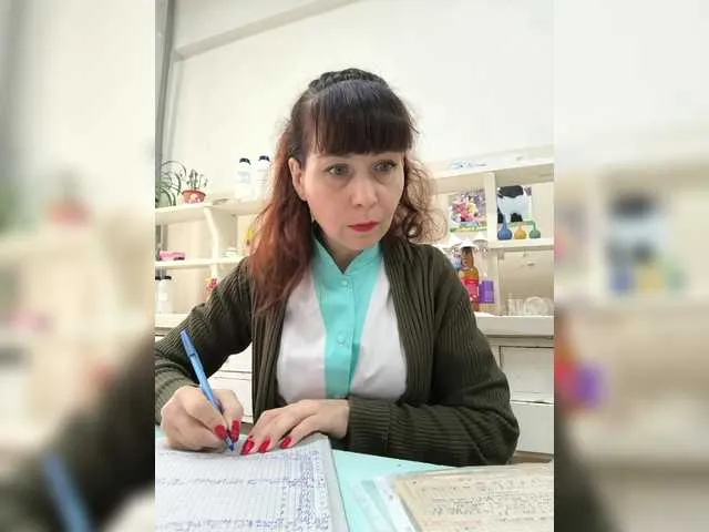 Live sex webcam photo for caroliiine #292032917