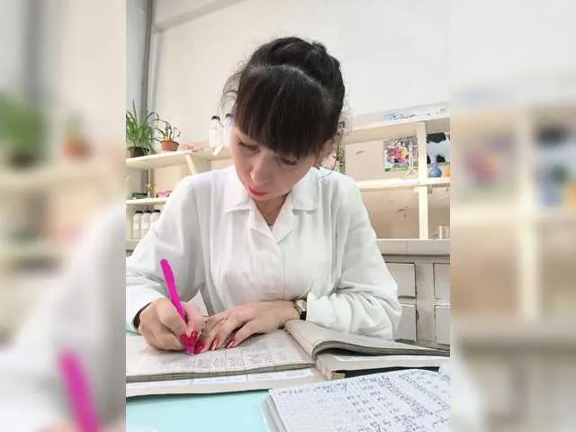 Live sex webcam photo for caroliiine #292212554